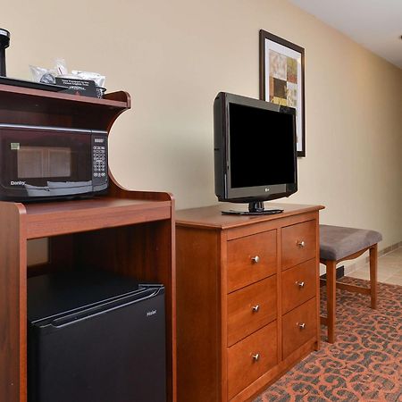 Hampton Inn Muscatine Екстериор снимка