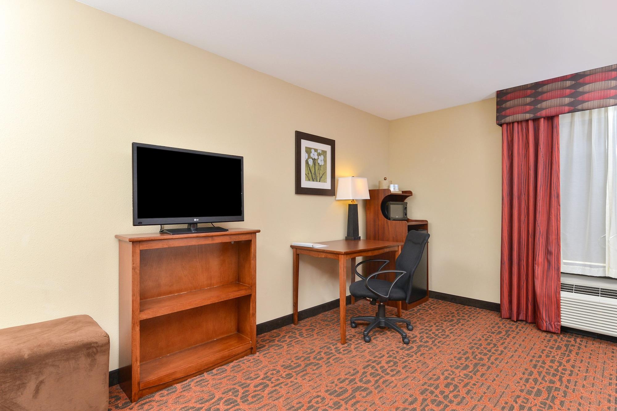 Hampton Inn Muscatine Екстериор снимка