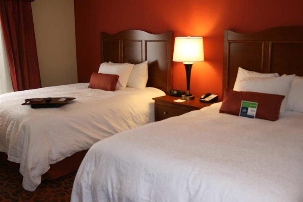 Hampton Inn Muscatine Стая снимка