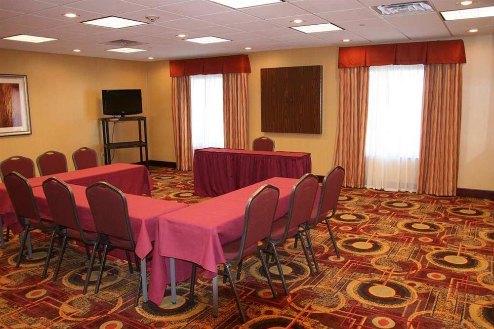 Hampton Inn Muscatine Съоръжения снимка